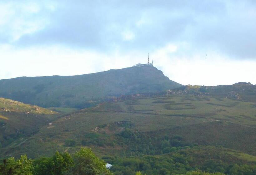 ホテル Hôtel De La Rhune