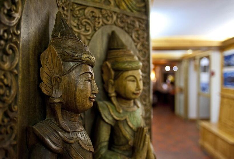 בית מלון כפרי Hôtel Les Sherpas