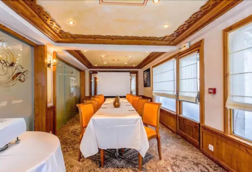 בית מלון כפרי Hôtel Les Sherpas