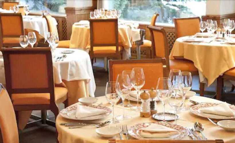 בית מלון כפרי Hôtel Les Sherpas