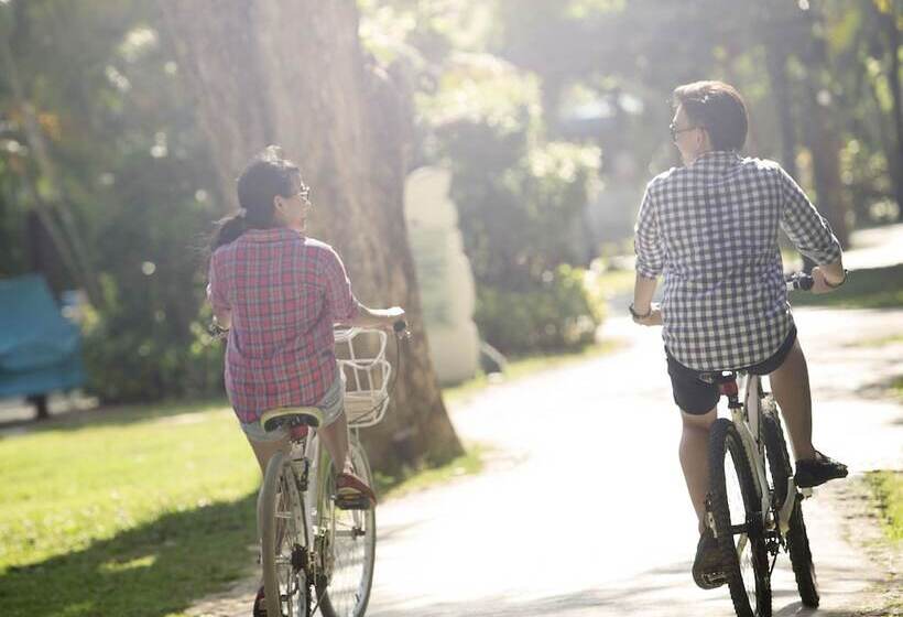 هتل Hôtel Mercure Lyon Centre Brotteaux