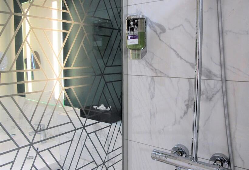 هتل Hôtel Mercure Lyon Centre Brotteaux