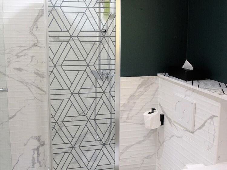 هتل Hôtel Mercure Lyon Centre Brotteaux