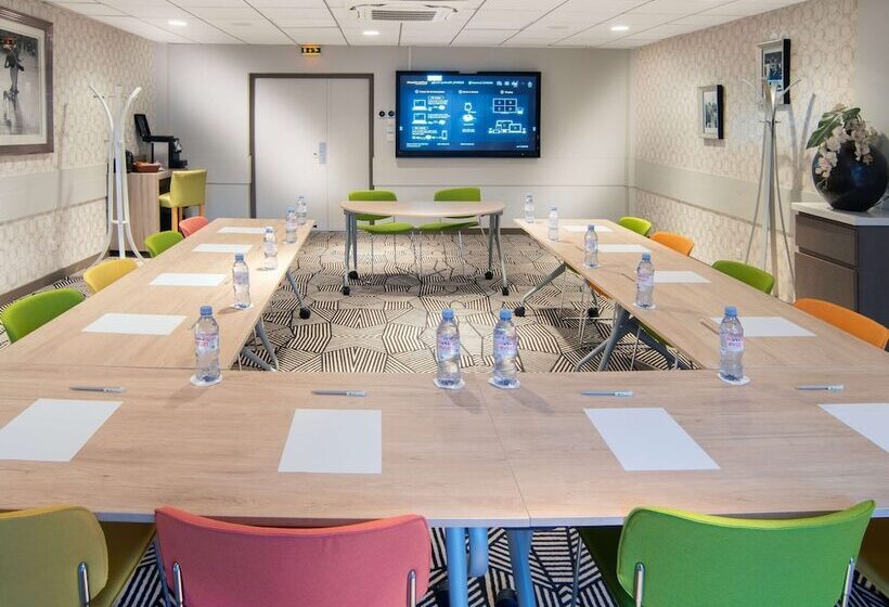 فندق Ibis Styles Clermont Ferrand Aéroport