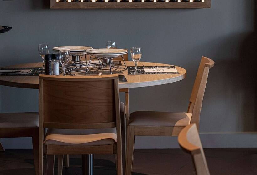 فندق Ibis Styles Clermont Ferrand Aéroport