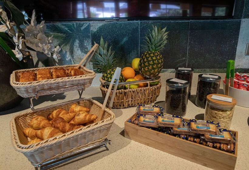 فندق Ibis Styles Clermont Ferrand Aéroport