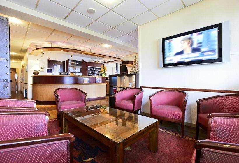 ホテル Kyriad Beauvais Sud