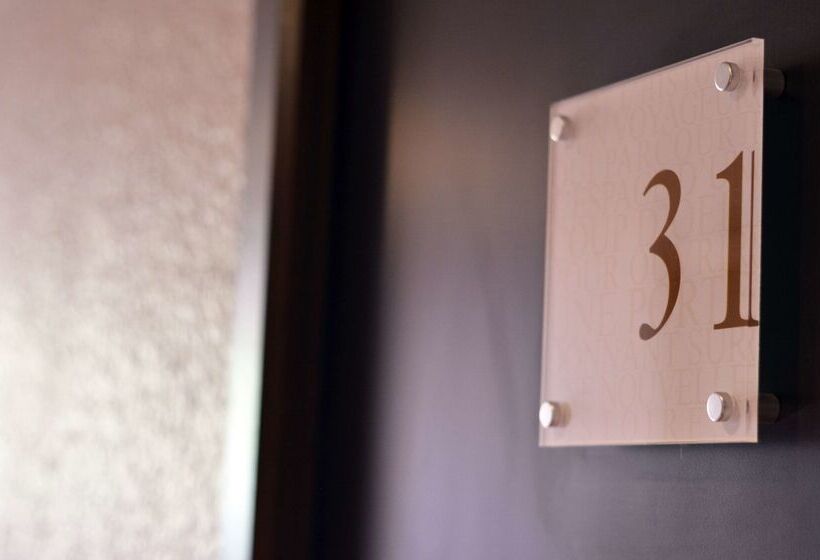 هتل Kyriad Dijon Est  Mirande