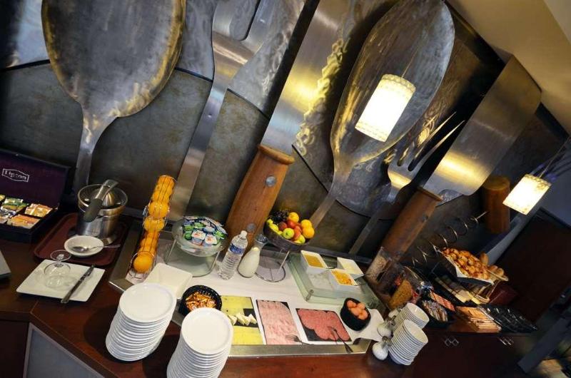 هتل Kyriad Dijon Est  Mirande