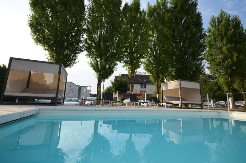 هتل Kyriad Dijon Est  Mirande