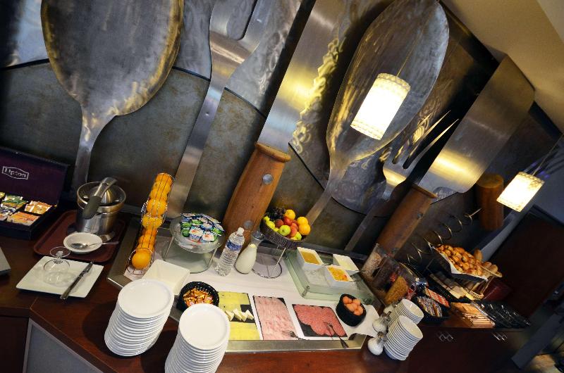 هتل Kyriad Dijon Est  Mirande