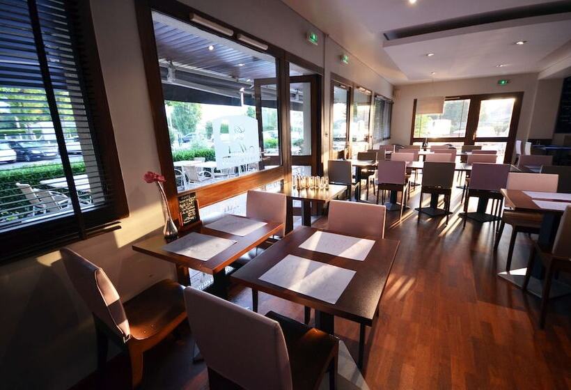 هتل Kyriad Dijon Est  Mirande