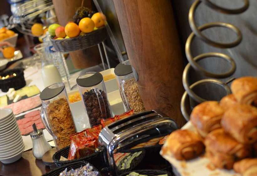 هتل Kyriad Dijon Est  Mirande