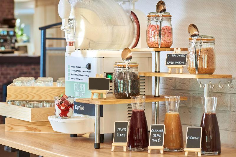 Отель Kyriad Lille Est Villeneuve D Ascq