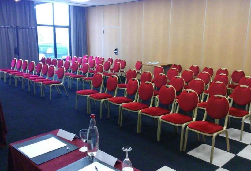 ホテル Le Paddock