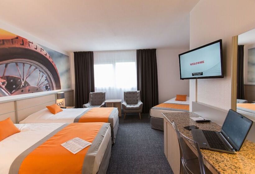 ホテル Le Paddock