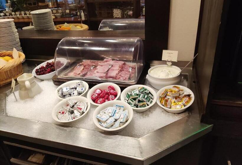 ホテル Logis Cottage