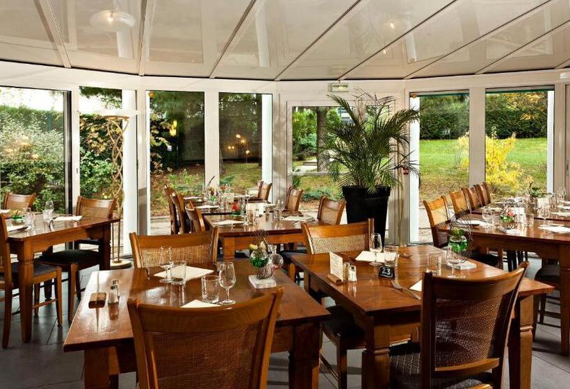 ホテル Logis Cottage