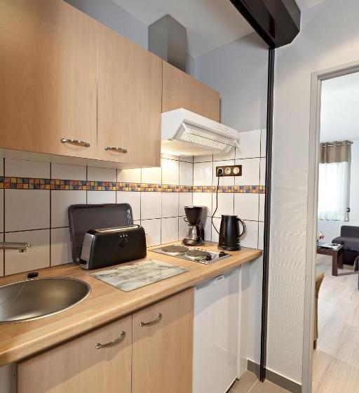 ホテル Logis Cottage