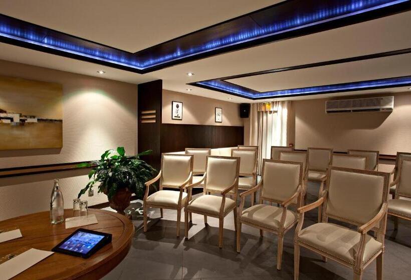 ホテル Logis Cottage