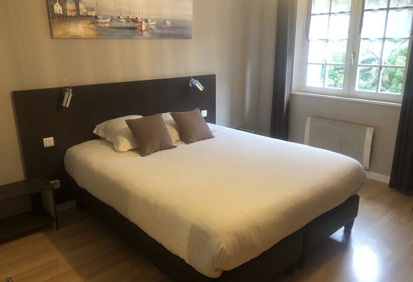 Logis Hotel De La Corniche