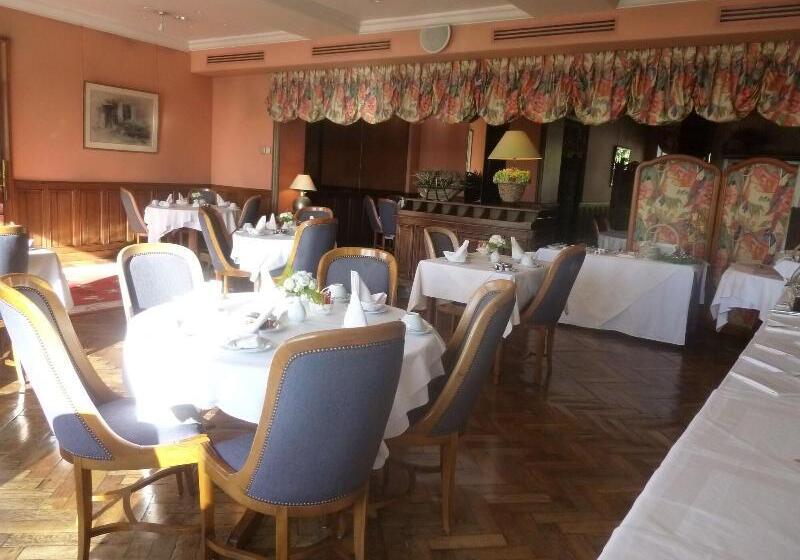 ホテル Logis Hôtel Le Rivage