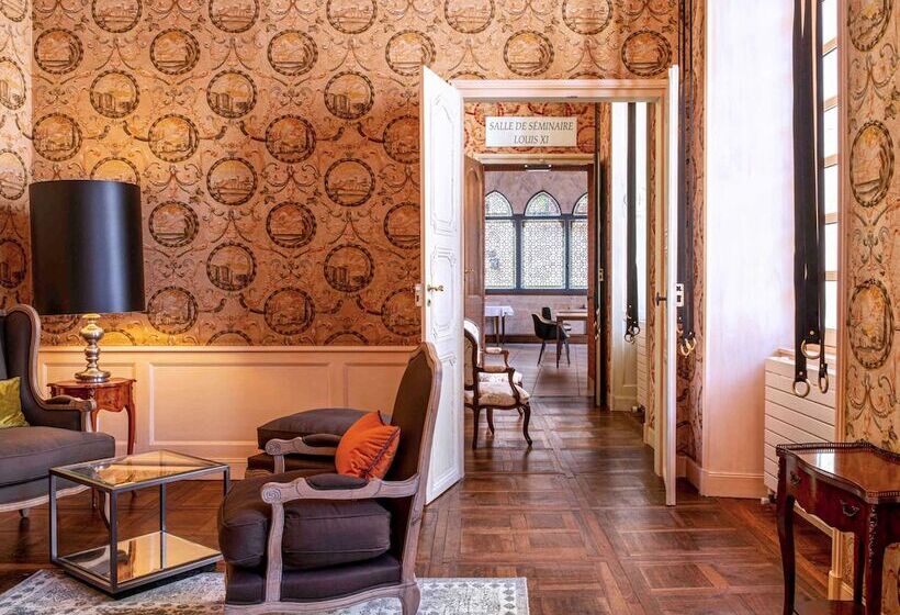 בית מלון כפרי Mercure Figeac Viguier Du Roy