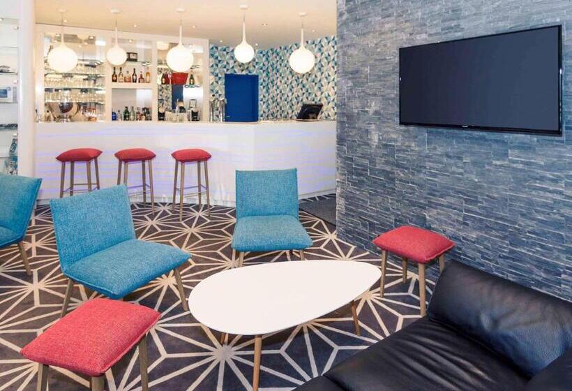 בית מלון כפרי Mercure Poitiers Site Du Futuroscope