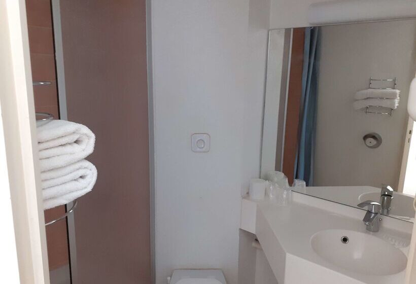 Отель Classe Troyes La Chapelle Saint Luc