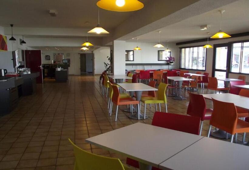 Отель Classe Troyes La Chapelle Saint Luc