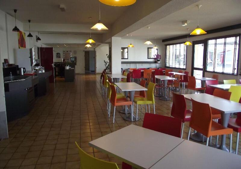 Отель Classe Troyes La Chapelle Saint Luc