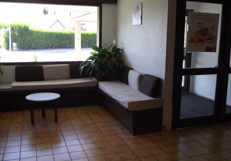 Отель Classe Troyes La Chapelle Saint Luc