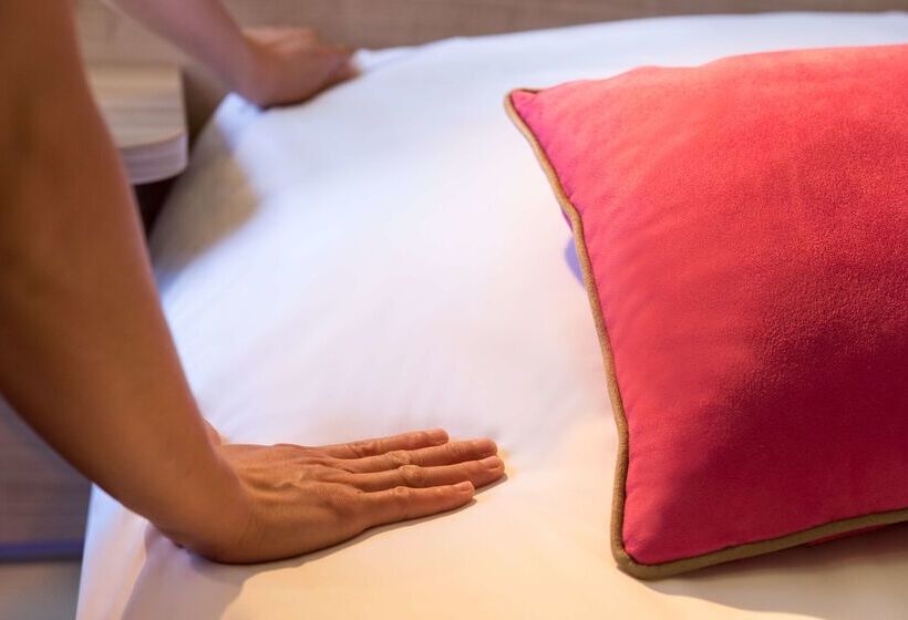 فندق The Originals Romans Sur Isère Le Clos Des Tanneurs