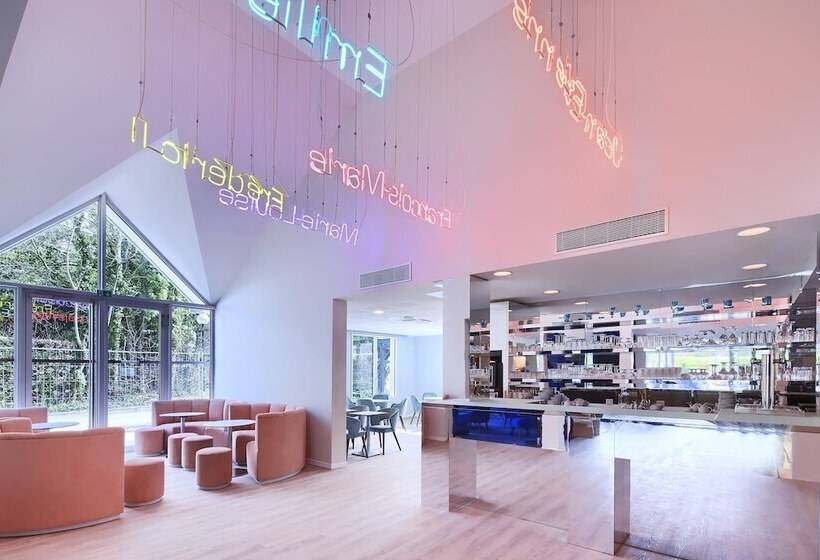 The Residence Hotel Geneva Airport   M3 Ferney