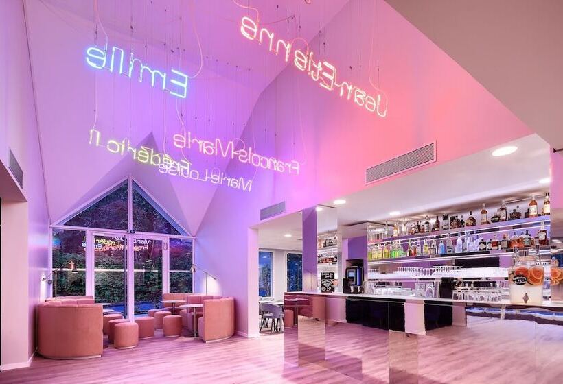 The Residence Hotel Geneva Airport   M3 Ferney