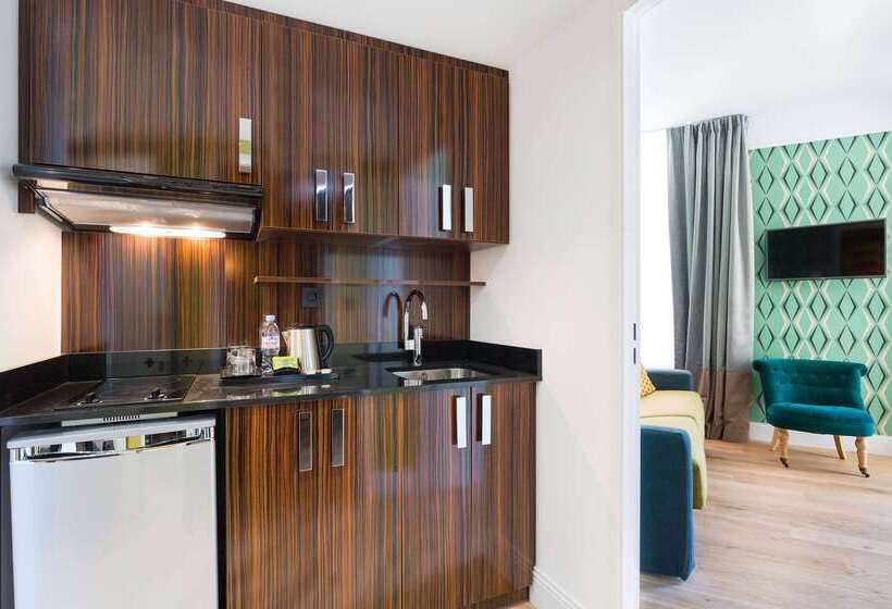 The Jay Hotel By Happyculture