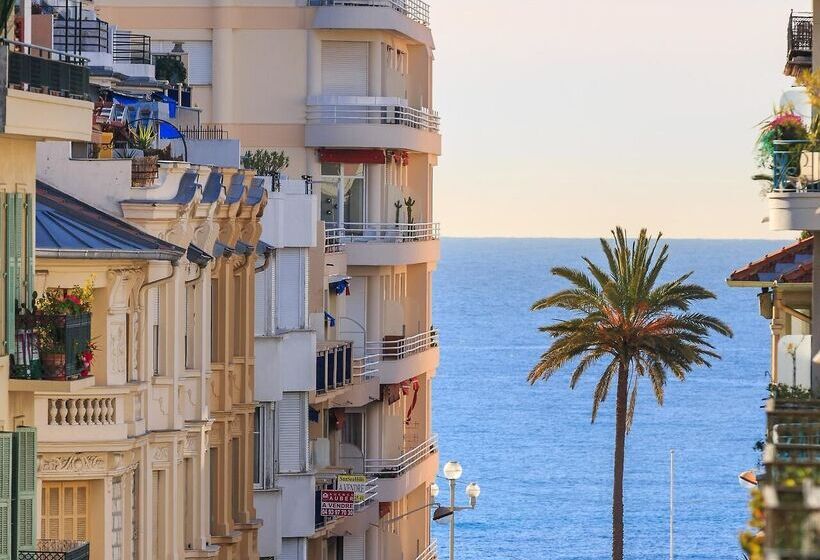 The Jay Hotel By Happyculture