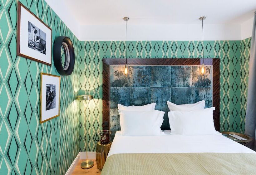 The Jay Hotel By Happyculture