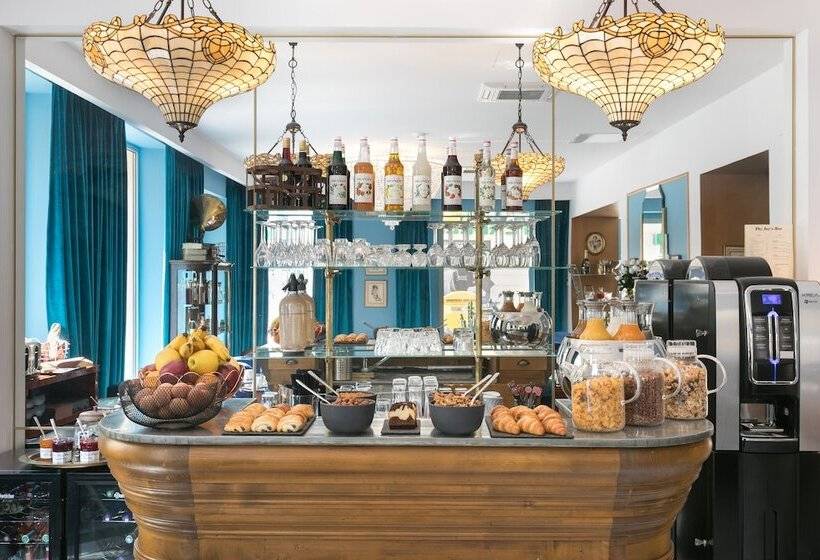 The Jay Hotel By Happyculture