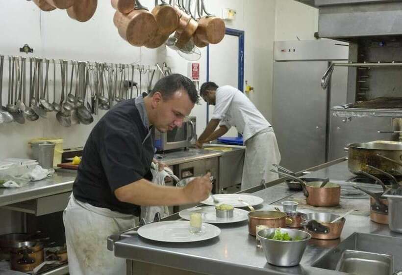 Grand Hotel Terminus Reine