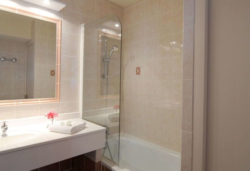 فندق Atrium Arles Centre