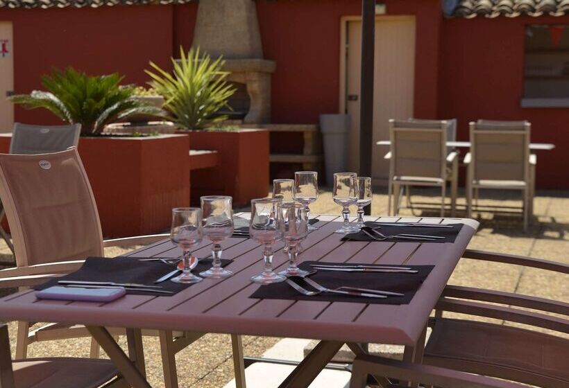 فندق Atrium Arles Centre