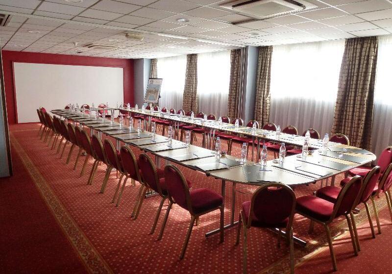 فندق Atrium Arles Centre