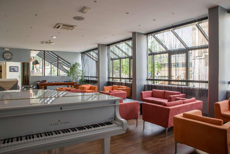 فندق Atrium Arles Centre