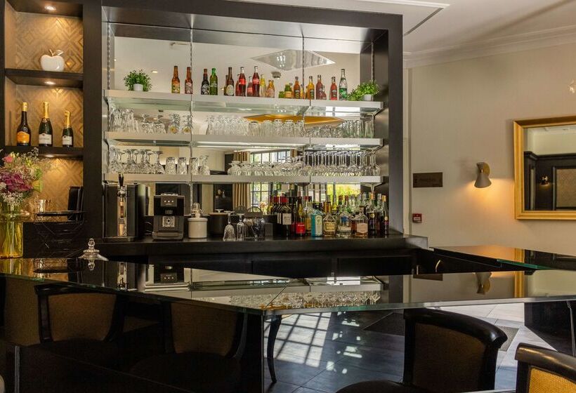 Отель Best Western Plus Le Moderne