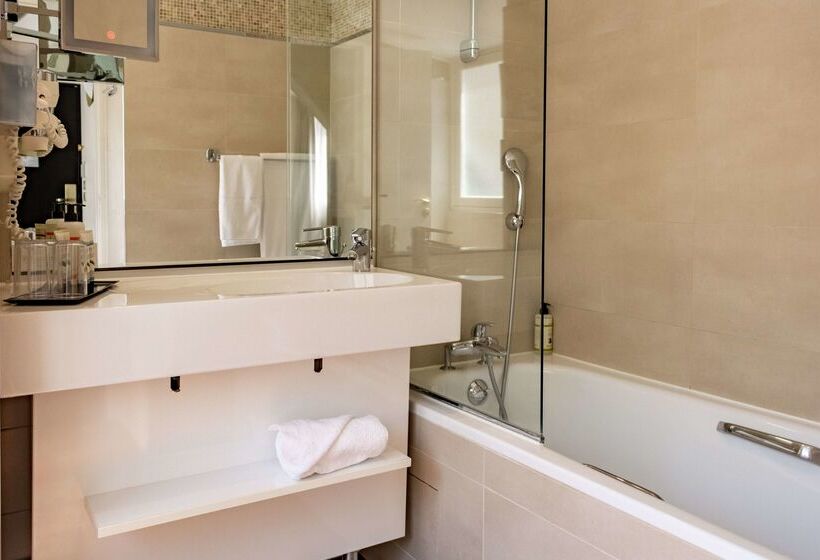 Отель Best Western Plus Le Moderne