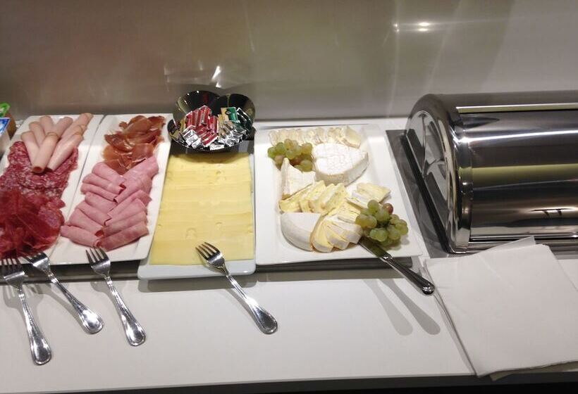 Отель Best Western Plus Le Moderne