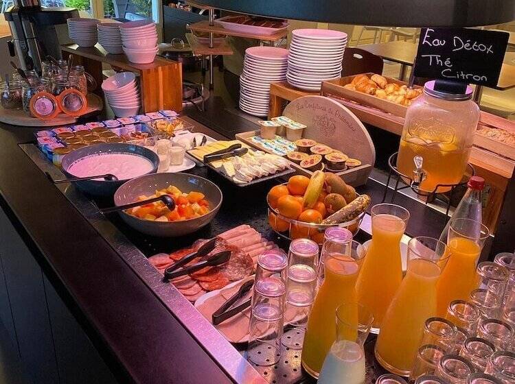 בית מלון כפרי Campanile Caen Est Mondeville