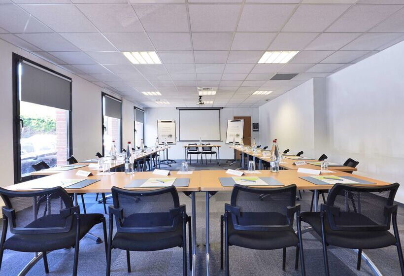 Отель Campanile Lille Nord  Wasquehal