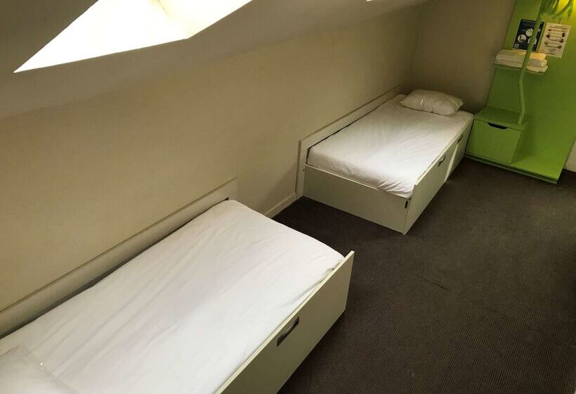 Отель Campanile Lille Nord  Wasquehal